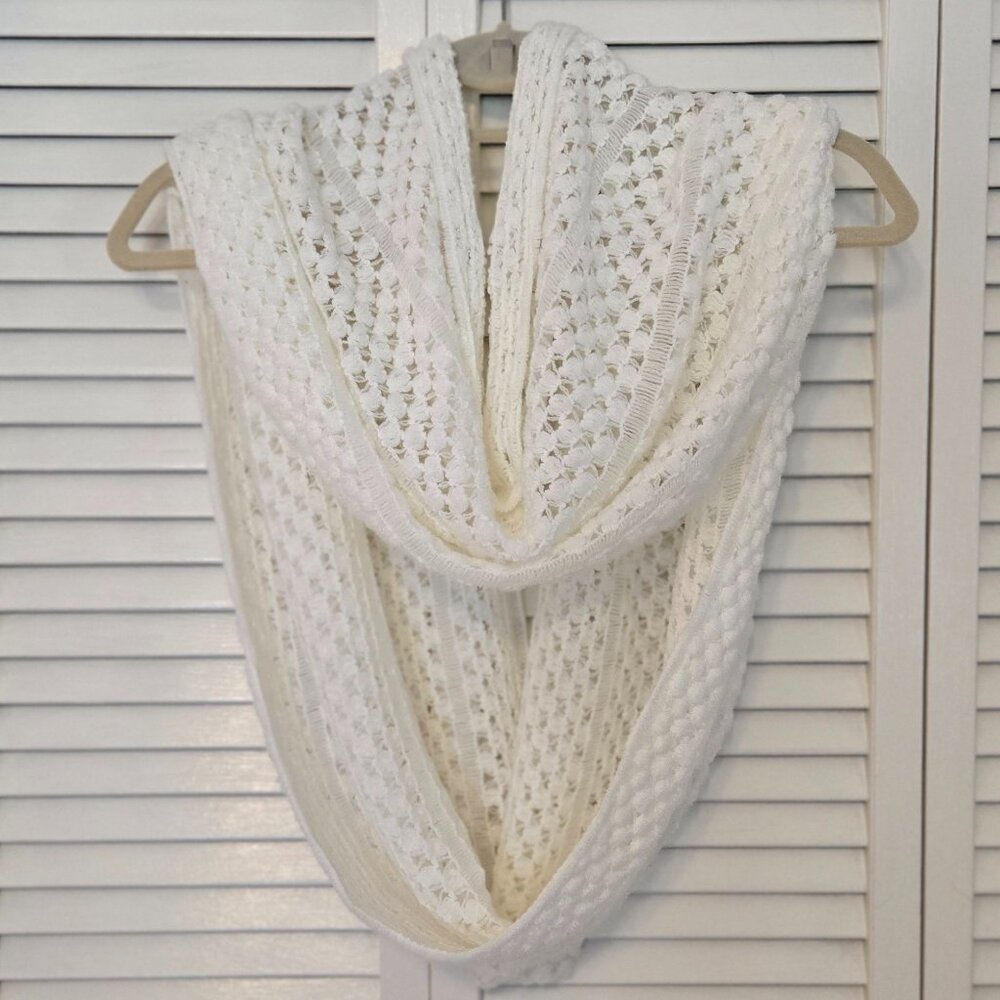 *3 for $18!* Crochet Infinity Scarf - Cream